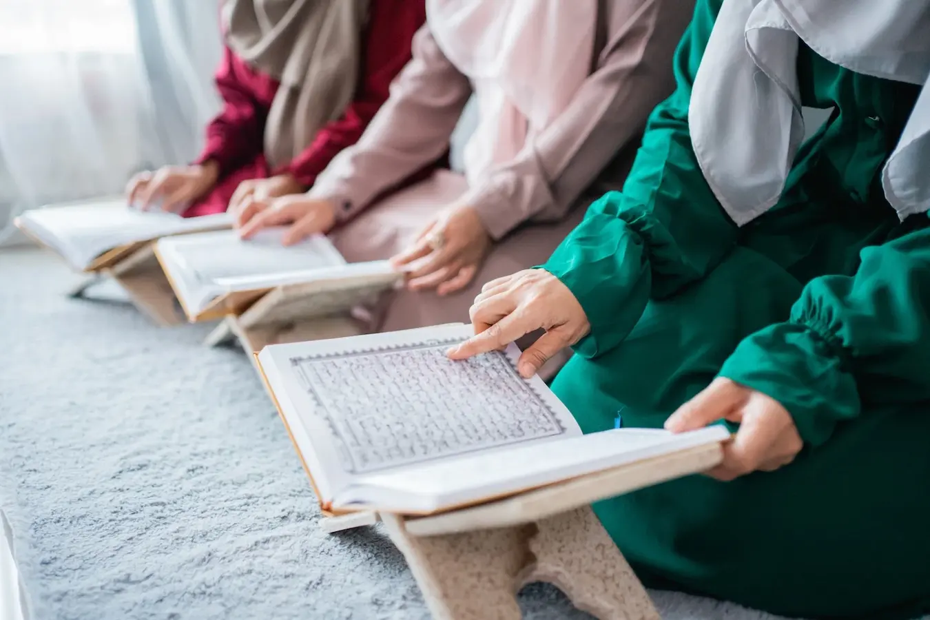 You are currently viewing Online Quran Classes for Ladies of All Ages and Levels