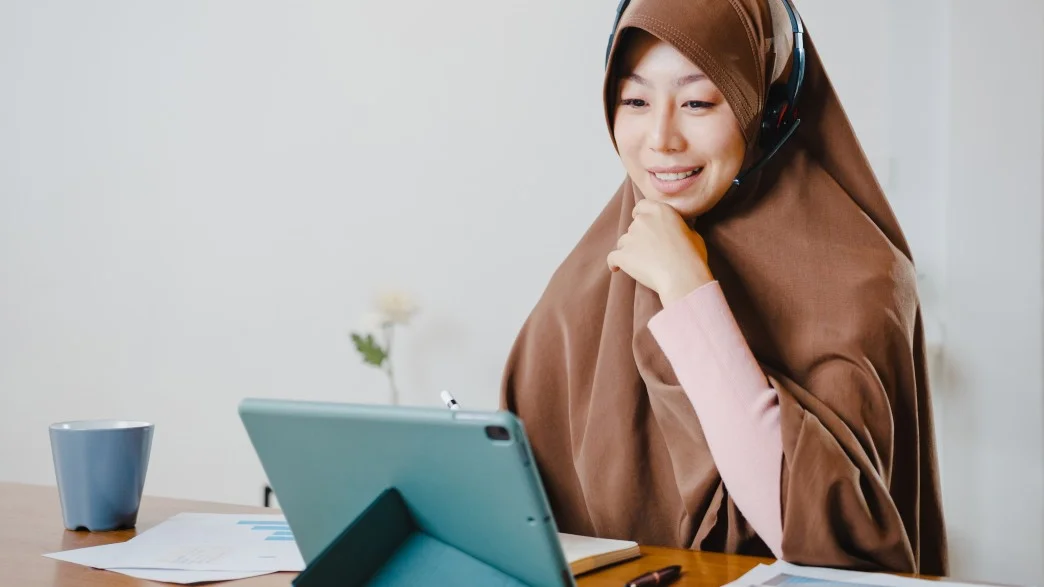You are currently viewing Online Female Quran Teachers for Non-Arabic Speaking Females